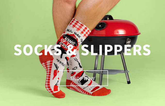 SOCKS & SLIPPERS